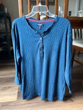 Chaps Sift  Blue Henley w/Micro Print, Size 1X! 100% Cotton!! 3/4 sleeve
